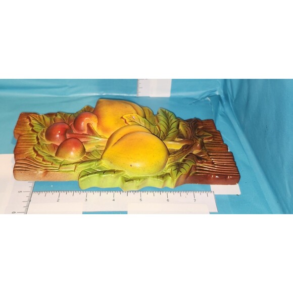 Vintage Chalkware Fruit Wall Plaques – Retro Kitchen Decor 1960s Set of 2 - Picture 3 of 8